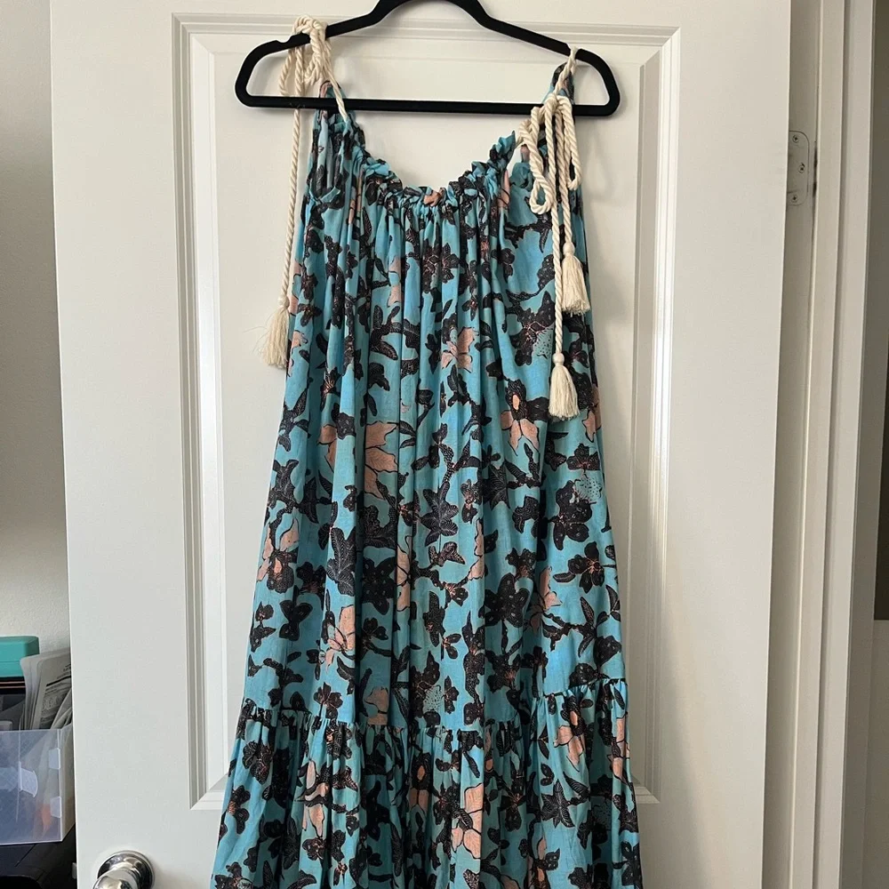Capri Dress - Picture 1 of 6